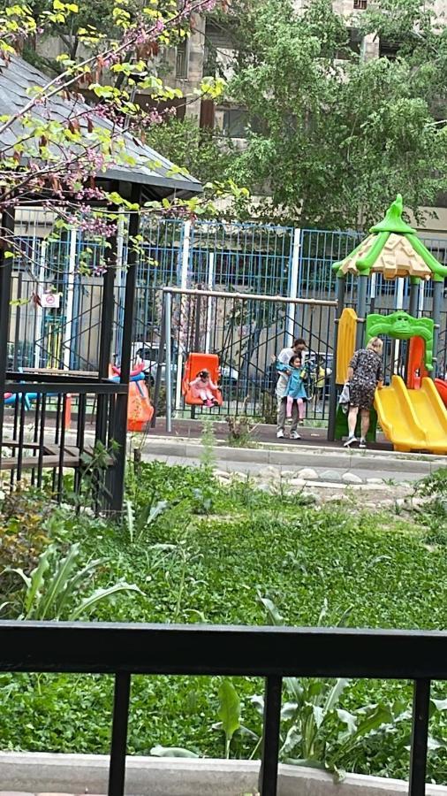 אלמטי Арбат Apartment מראה חיצוני תמונה